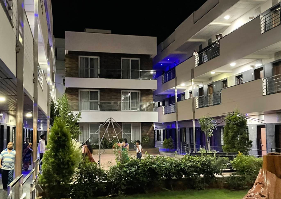 Serene and Devotional Environment at Arya Vysya Nitya Anna Satram, Mantralayam